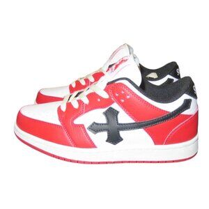 Signal Crash Religion 01 Low top sneakers Made on Earth men's 6 women's 8